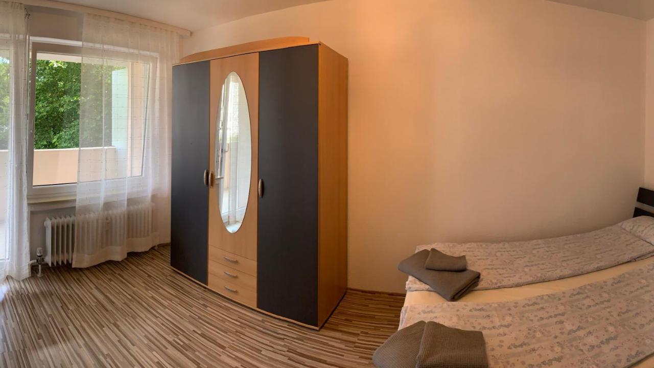 Grosse Und Helle Ferien Wohnung Mit Parkplatzen Laufenburg Buitenkant foto